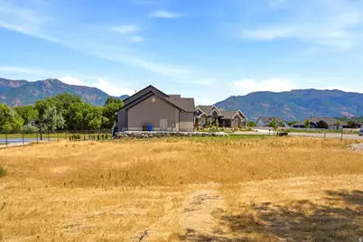 532 E Iris Ln #104, South Weber, UT 84405 - Photo 12