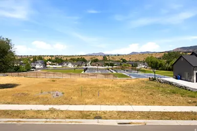532 E Iris Ln #104, South Weber, UT 84405 - Photo 4