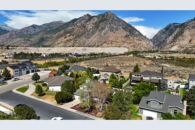 10822 Canyon View Dr, Highland, UT 84003 - Photo 32