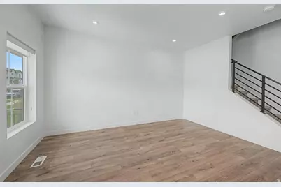 9367 N Vernham Ln, Eagle Mountain, UT 84005 - Photo 6