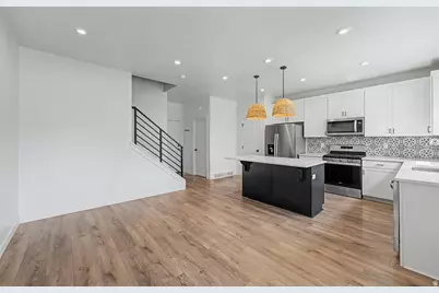 9367 N Vernham Ln, Eagle Mountain, UT 84005 - Photo 2