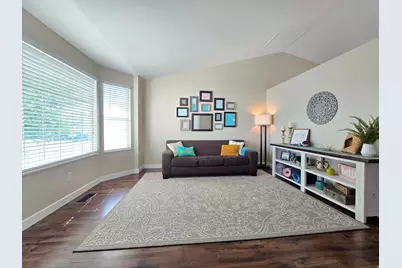 238 W 1475 N, Layton, UT 84041 - Photo 2