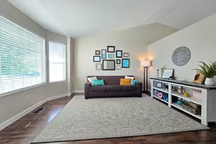 238 W 1475 N, Layton, UT 84041 - Photo 2