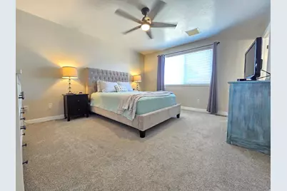 238 W 1475 N, Layton, UT 84041 - Photo 8