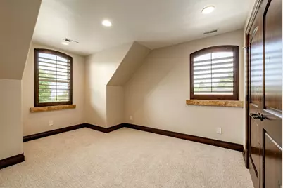 1547 S Wasatch Dr, Salt Lake City, UT 84108 - Photo 28