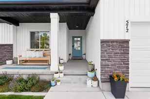 572 S 690 E, Hyrum, UT 84319 - Photo 2