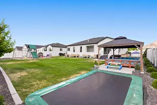 572 S 690 E, Hyrum, UT 84319 - Photo 32