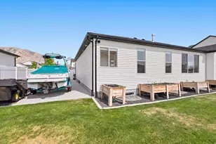 572 S 690 E, Hyrum, UT 84319 - Photo 42