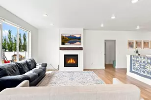 572 S 690 E, Hyrum, UT 84319 - Photo 4