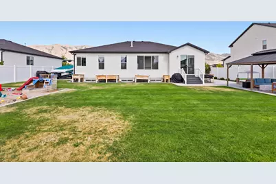572 S 690 E, Hyrum, UT 84319 - Photo 40