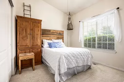 5012 W Wood Ranch Dr S, South Jordan, UT 84095 - Photo 14