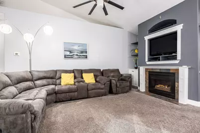 5012 W Wood Ranch Dr S, South Jordan, UT 84095 - Photo 2
