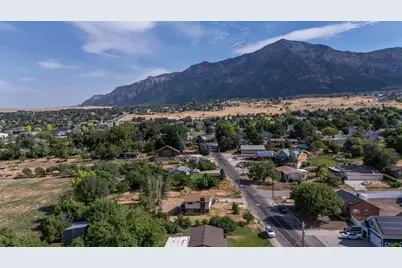 3257 N 400 W, Pleasant View, UT 84414 - Photo 20