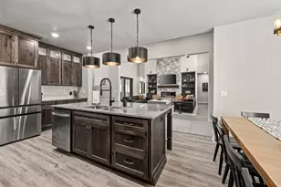 10705 W Zion Dr, Orderville, UT 84758 - Photo 8