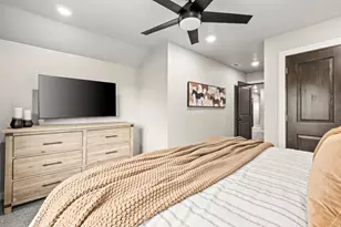 10705 W Zion Dr, Orderville, UT 84758 - Photo 32