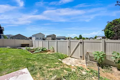 4523 N Buckboard St, Eagle Mountain, UT 84005 - Photo 4