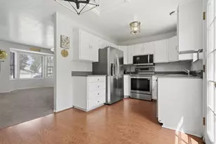1148 N 150 W, Layton, UT 84041 - Photo 4