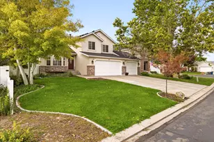 51 E Redwing Ct, Saratoga Springs, UT 84045 - Photo 2