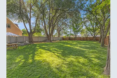 1208 W 4800 S, Taylorsville, UT 84123 - Photo 6