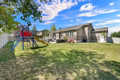 1051 S 1925 W, Syracuse, UT 84075 - Photo 34