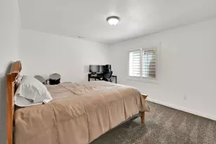 1051 S 1925 W, Syracuse, UT 84075 - Photo 32
