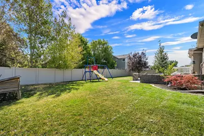 1051 S 1925 W, Syracuse, UT 84075 - Photo 36