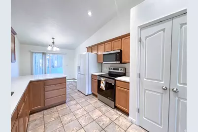 527 W 1450 N, Orem, UT 84057 - Photo 6