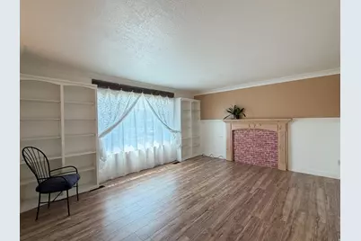 235 E 800 S, Layton, UT 84041 - Photo 2