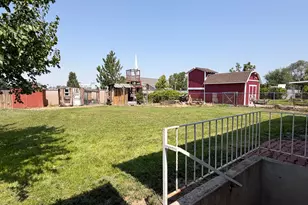 235 E 800 S, Layton, UT 84041 - Photo 32