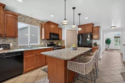 12347 S Black Powder Dr, Herriman, UT 84096 - Photo 14