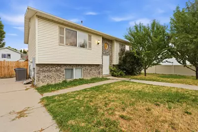 783 Linden Ct, Logan, UT 84321 - Photo 2