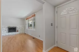 4928 S 1645 E, Holladay, UT 84117 - Photo 4