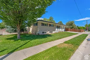 4928 S 1645 E, Holladay, UT 84117 - Photo 2