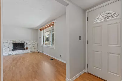 4928 S 1645 E, Holladay, UT 84117 - Photo 6
