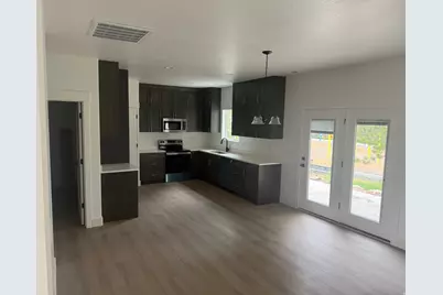 171 S 50 W, Clearfield, UT 84015 - Photo 2