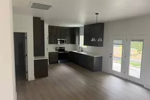 171 S 50 W, Clearfield, UT 84015 - Photo 2
