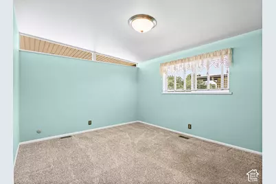 4547 S Tanglewood Dr, Holladay, UT 84117 - Photo 14