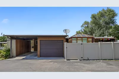 4547 S Tanglewood Dr, Holladay, UT 84117 - Photo 30
