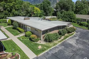 4547 S Tanglewood Dr, Holladay, UT 84117 - Photo 4
