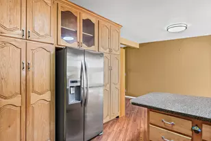 4547 S Tanglewood Dr, Holladay, UT 84117 - Photo 8