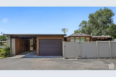 4547 S Tanglewood Dr, Holladay, UT 84117 - Photo 22