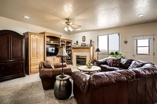 1135 W Park Ridge Dr S, Roosevelt, UT 84066 - Photo 10