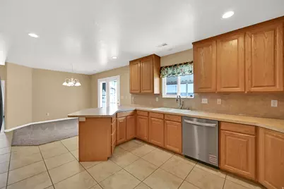 1661 N 865 W, Clinton, UT 84015 - Photo 12