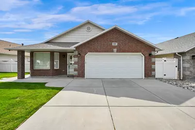 1661 N 865 W, Clinton, UT 84015 - Photo 1