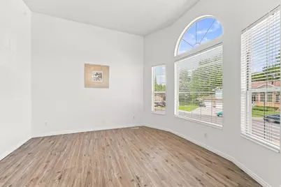 948 E 180 N, Lindon, UT 84042 - Photo 4