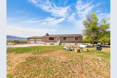 715 W 100 E, Bicknell, UT 84715 - Photo 4