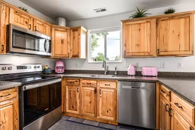 245 N Bliss Ct, Salt Lake City, UT 84116 - Photo 6