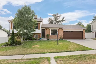 12152 S Cinnamon Ridge Rd, Sandy, UT 84094 - Photo 2