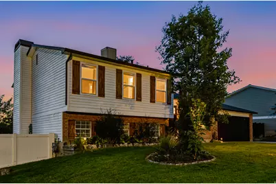 12152 S Cinnamon Ridge Rd, Sandy, UT 84094 - Photo 2