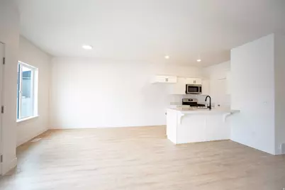 643 N 540 E #126, Salem, UT 84653 - Photo 4